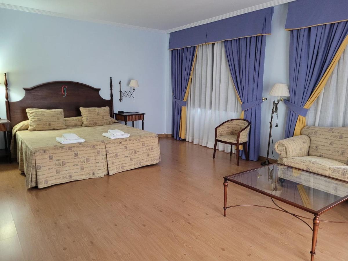 Hospedium Hotel Dona Mafalda De Castilla 플라센시아 외부 사진